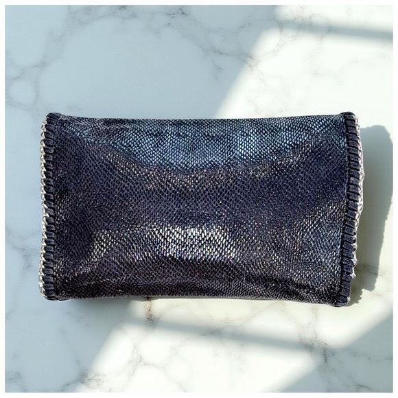 TARNISH Metallic Chain-Trim Clutch